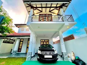 Good Living Well Built Upstairs House For Sale In Negombo Daluwakotuwa
