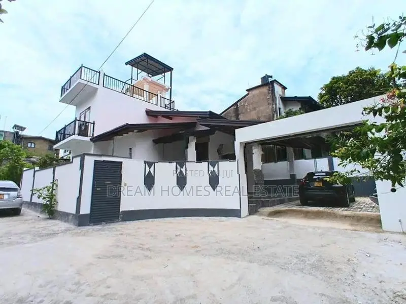 Beautiful Family House for Sale in Piliyandala