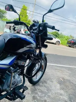 Bajaj CT100 2025