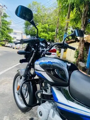 Bajaj CT100 2025