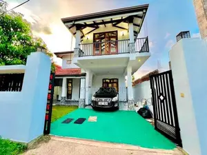 Good Living Well Built Upstairs House For Sale In Negombo Daluwakotuwa