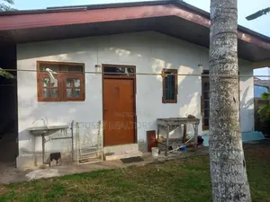 Valuable House for Sale in Nugegoda – Facing the Lake