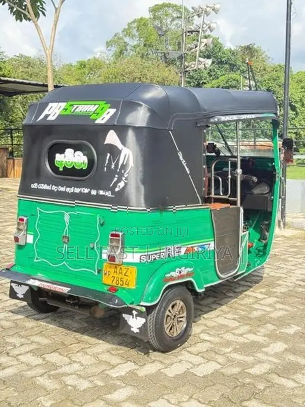 Bajaj RE Three Wheeler 2015 2014