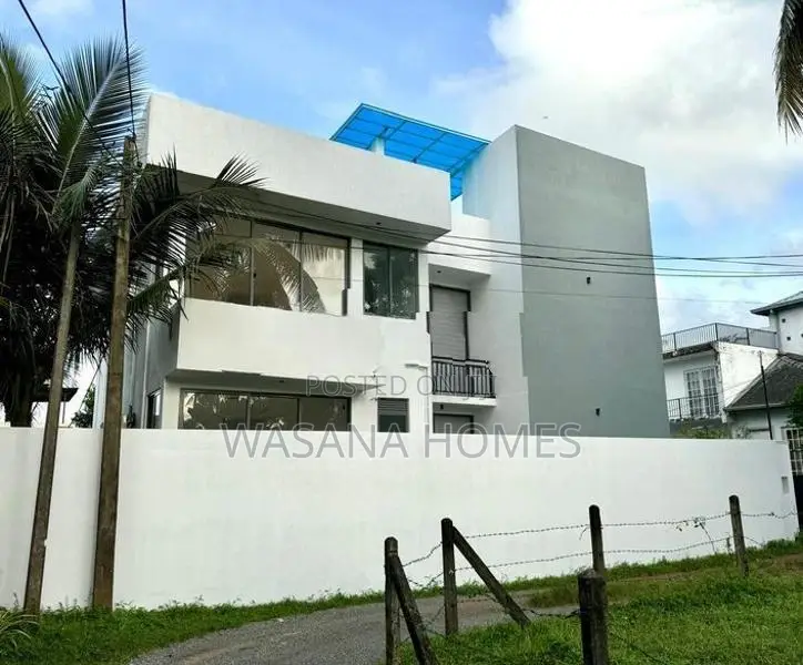 Modern House for Sale Pannipitiya