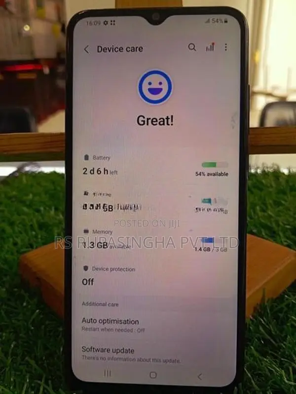 Samsung Galaxy A04e / 3GB 32GB (Used)