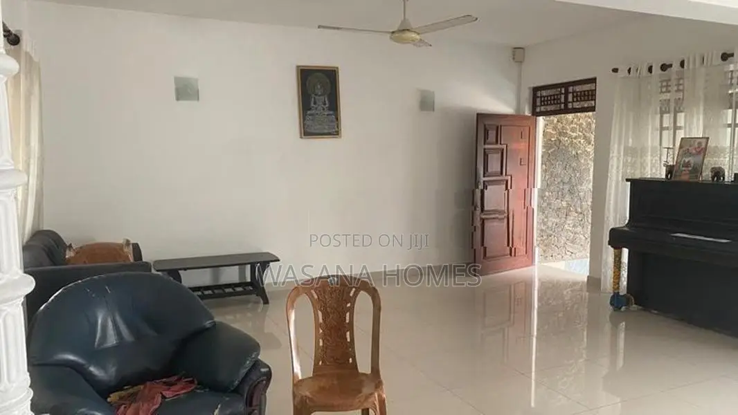 20.Perch 3 Unit House for Sale Maharagama