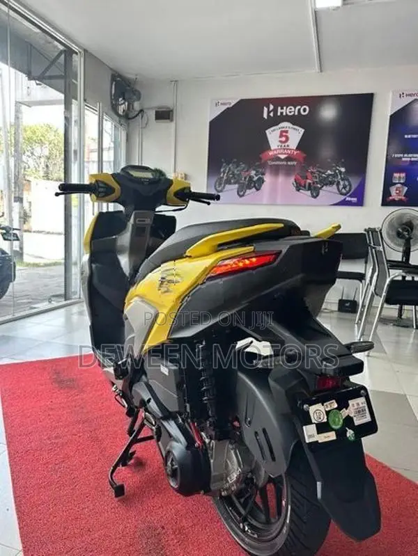 Hero XOOM 125R 2026