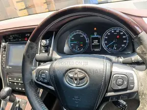 Toyota Harrier 2014