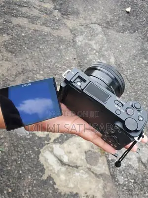 Sony ZV-E10 Mirrorless Camera