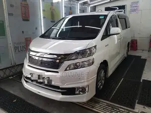Toyota Vellfire Hybrid 2012