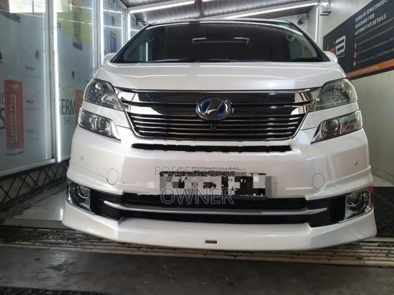 Toyota Vellfire Hybrid 2012