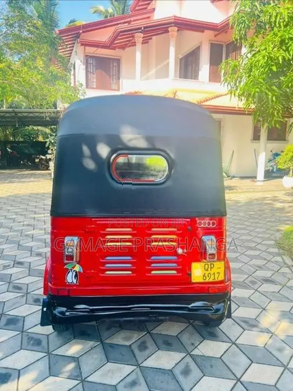 Bajaj RE 2008