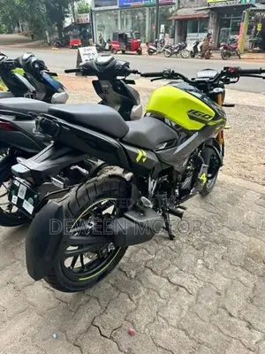 Hero Hunk 160R Brand New 2026
