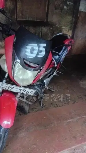 Hero CBZ 180 2003