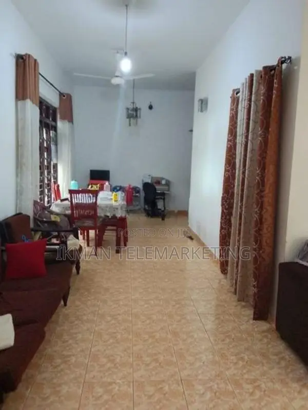 Two-Story House for Sale – Honnanthara, Piliyandala