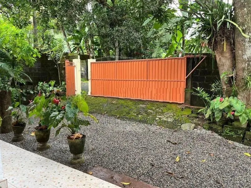 Two-Story House for Sale – Honnanthara, Piliyandala