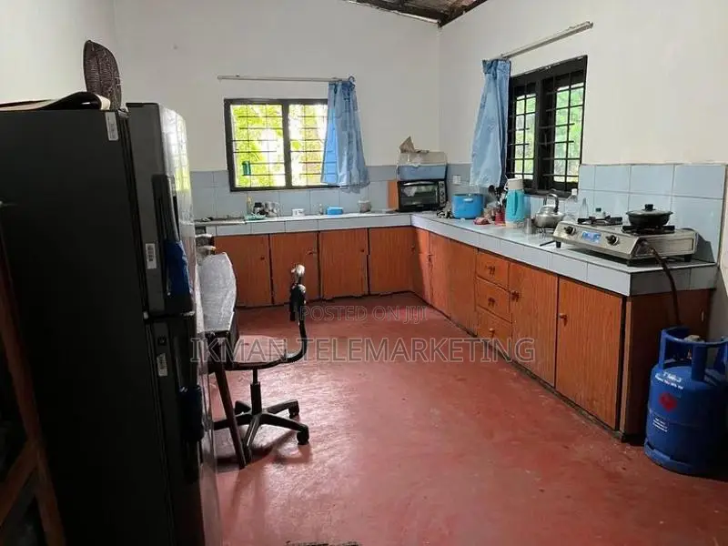 Two-Story House for Sale – Honnanthara, Piliyandala