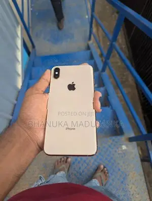 Apple iPhone XS Max (Used)