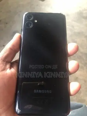Samsung Galaxy A04e (Used)
