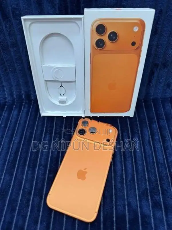 Apple iPhone 17 Pro Max Cosmatic Orange (Used)