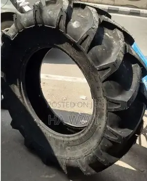John Deere Tractor Tyre 13.6-28