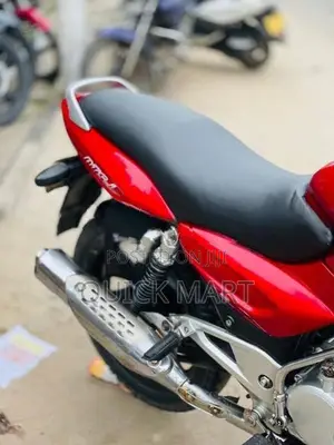 Bajaj Pulsar 150 2010