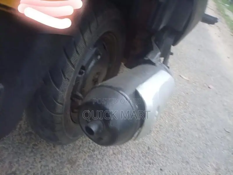 Mahindra Uzo 125 2017