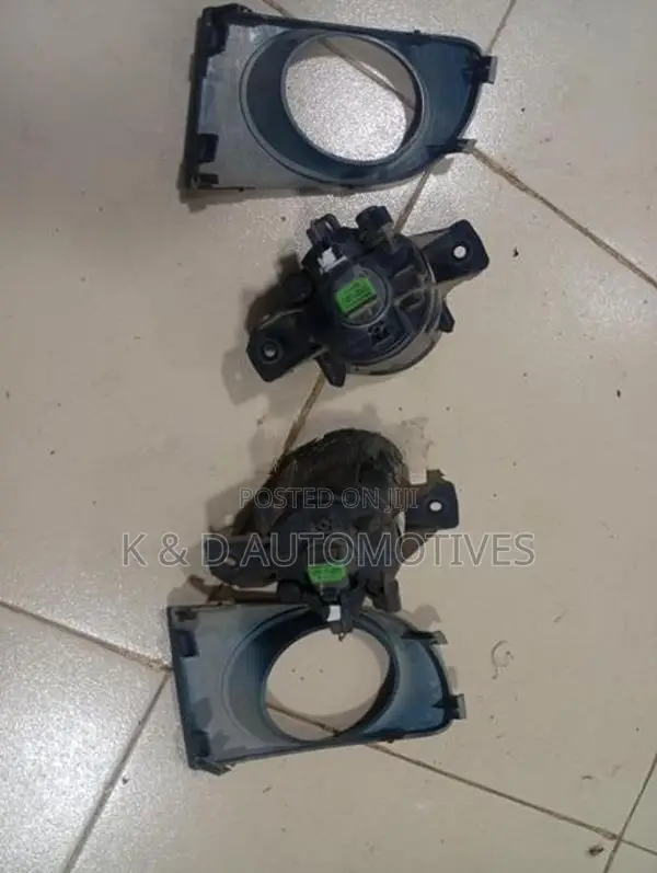 Nissan N17 fog Light