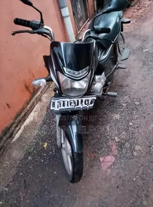 Bajaj Platina 110 ES 2019