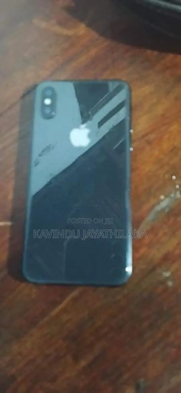 Apple iPhone XS (Used)