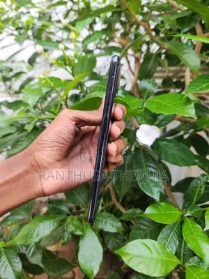 Samsung Galaxy A7 (Used)