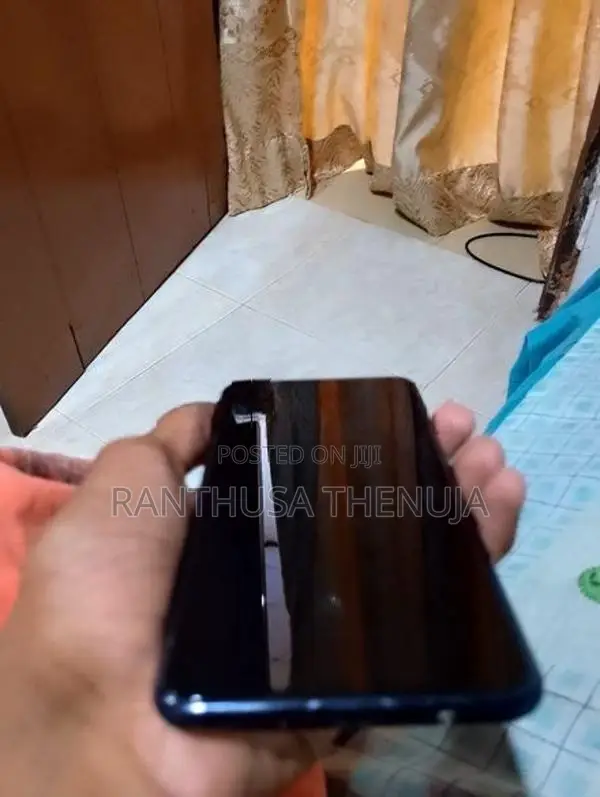 Samsung Galaxy A7 (Used)