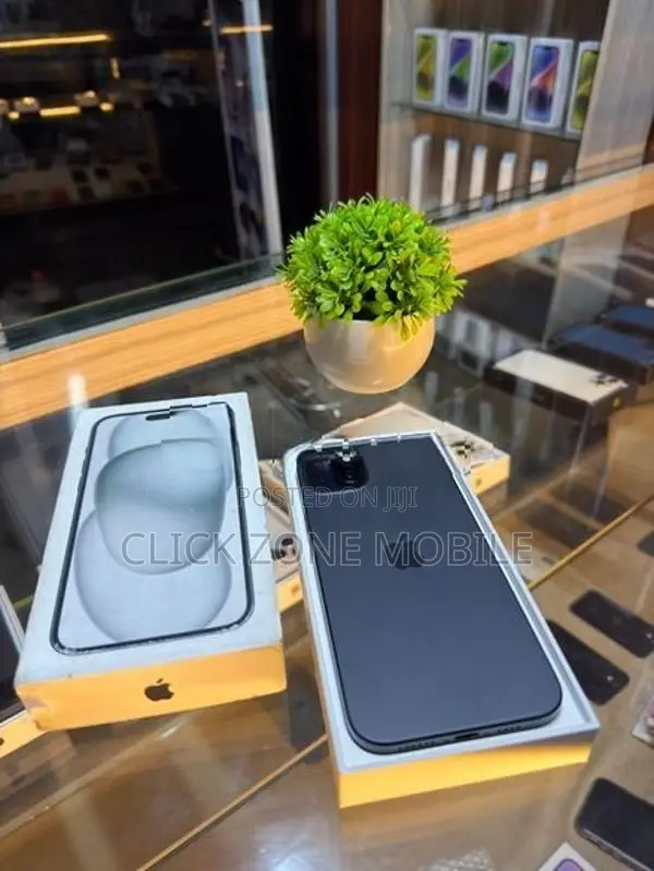Apple iPhone 15 Plus 128GB (Used)