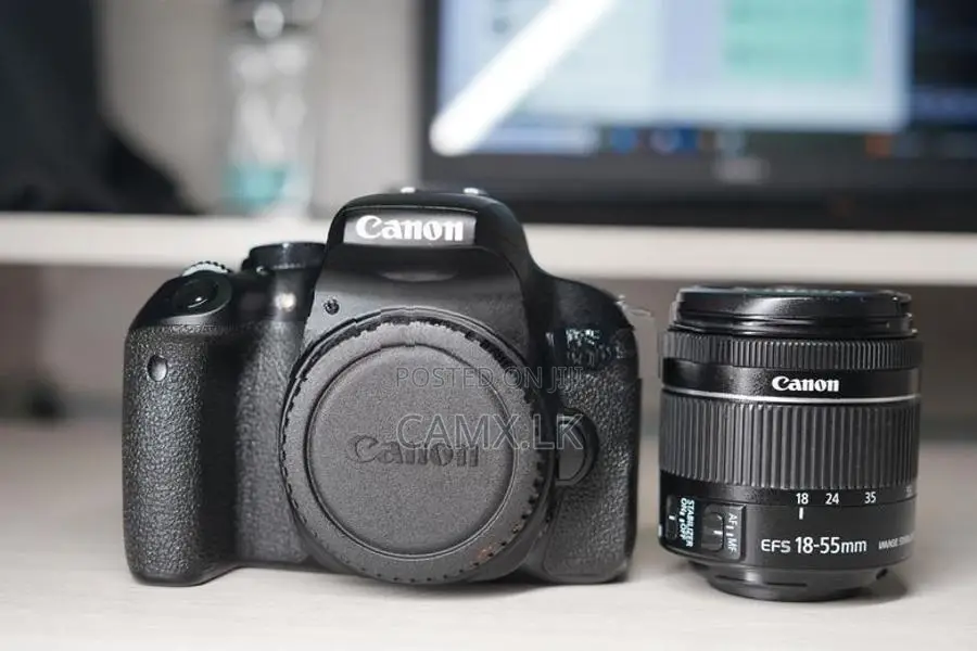 Canon 800D