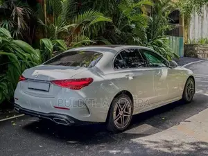 Mercedes Benz C200 AMG Premium Plus 2024