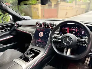 Mercedes Benz C200 AMG Premium Plus 2024