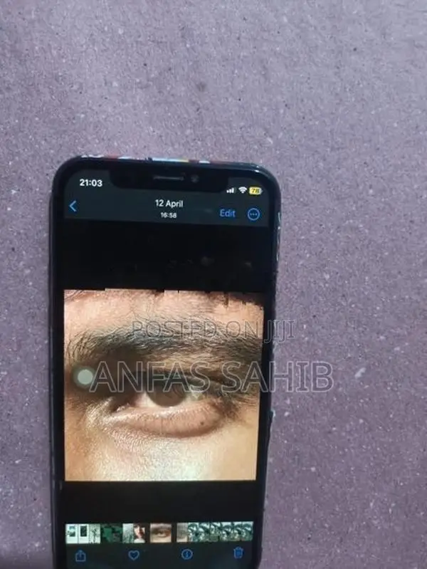 Apple iPhone X (Used)