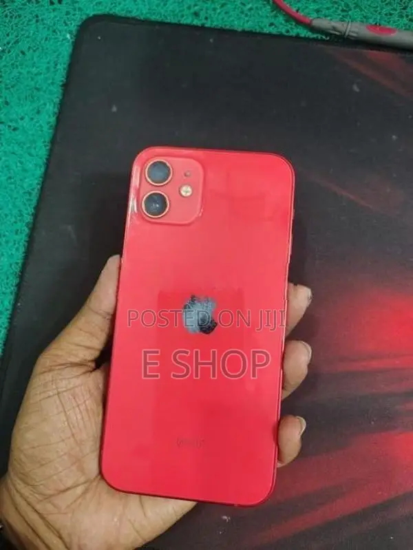 Apple iPhone 12 128GB (Used)