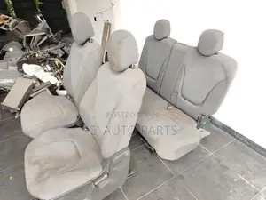 Nissan Wingroad Y12 Seat Set