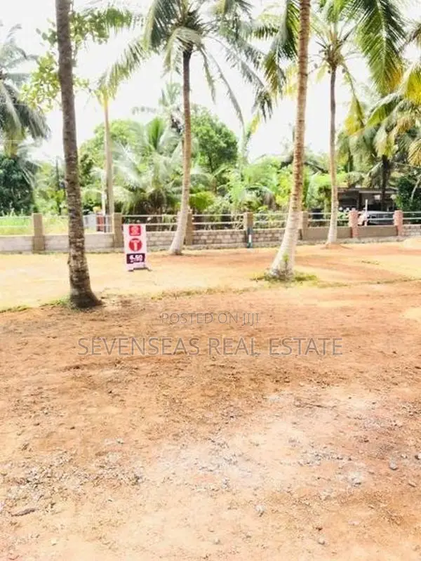 best land kahathuduwa wathara road