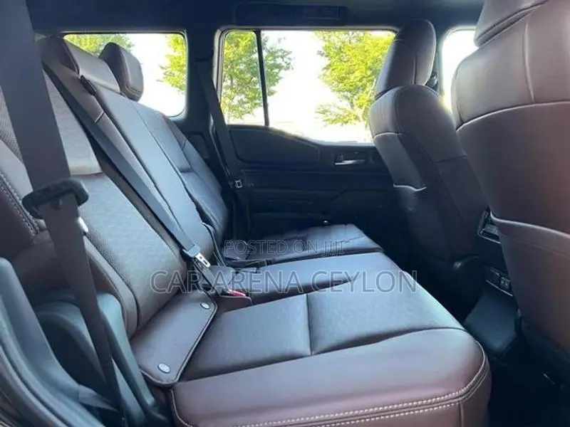 Toyota Land Cruiser Prado VX First Edition 2024