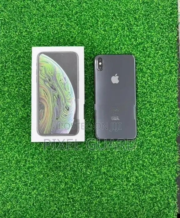Apple iPhone XS Max (Used)