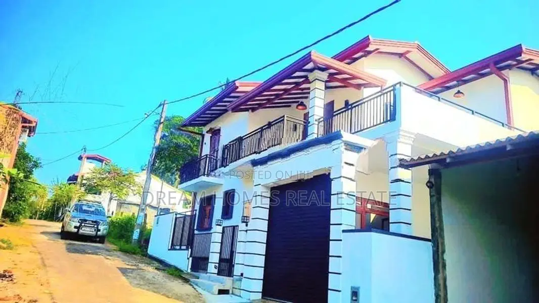 Beautiful Solid New House for Sale Kesbewa