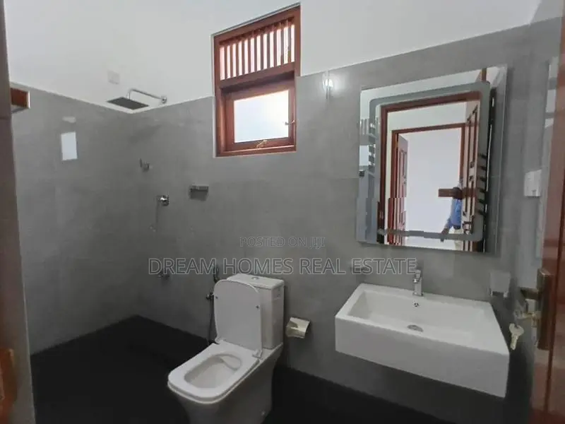 Brand New Single House for Sale Kesbewa