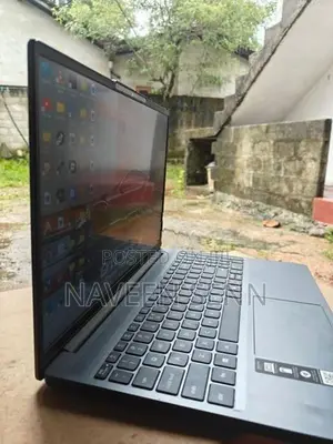 Lenovo IdeaPad Slim 3 Core 7 240H | 16GB RAM 512GB SSD
