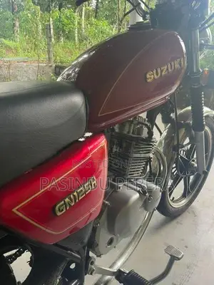 Suzuki GN 125 2025