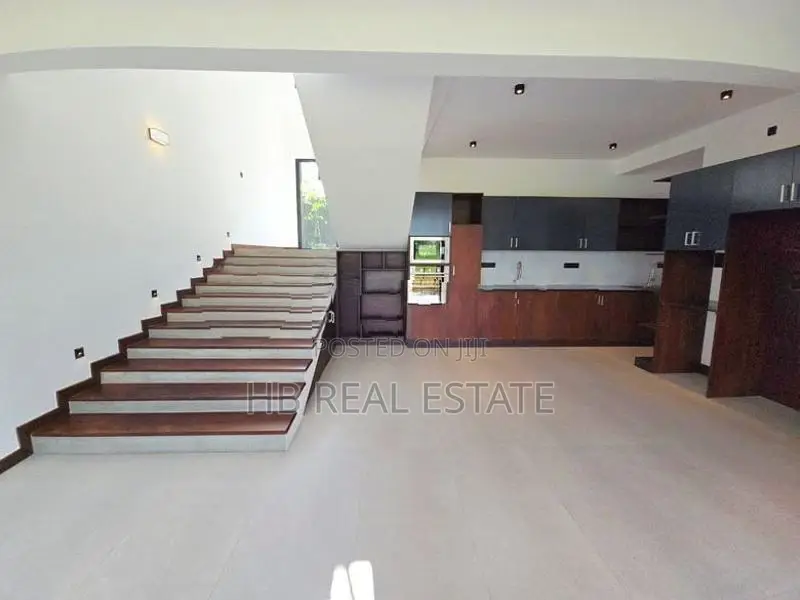 Architecture Designed Super Luxury Three Storey House Homagama