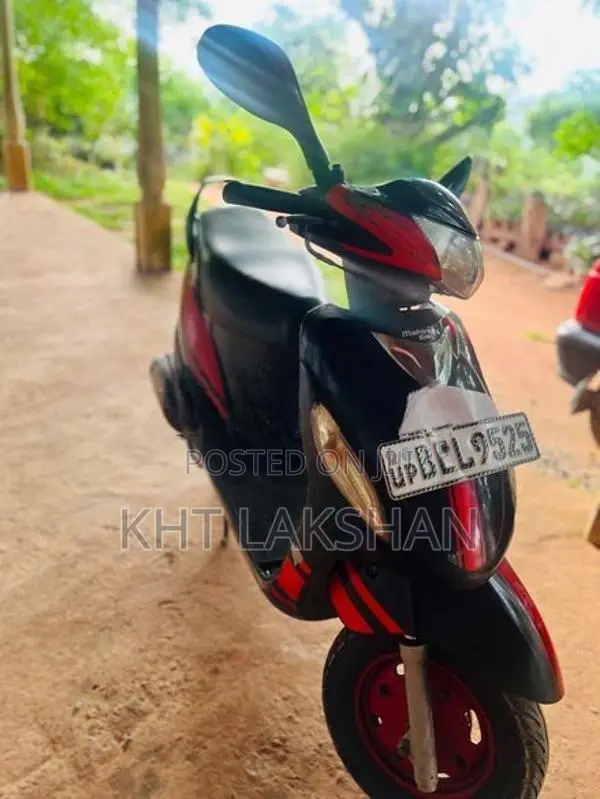 Mahindra Uzo 125 2015