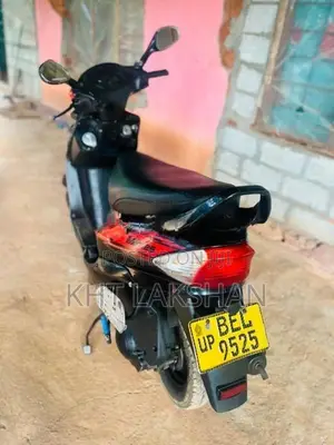 Mahindra Uzo 125 2015