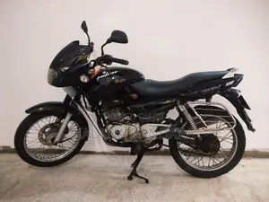 Bajaj Pulsar 150 2005